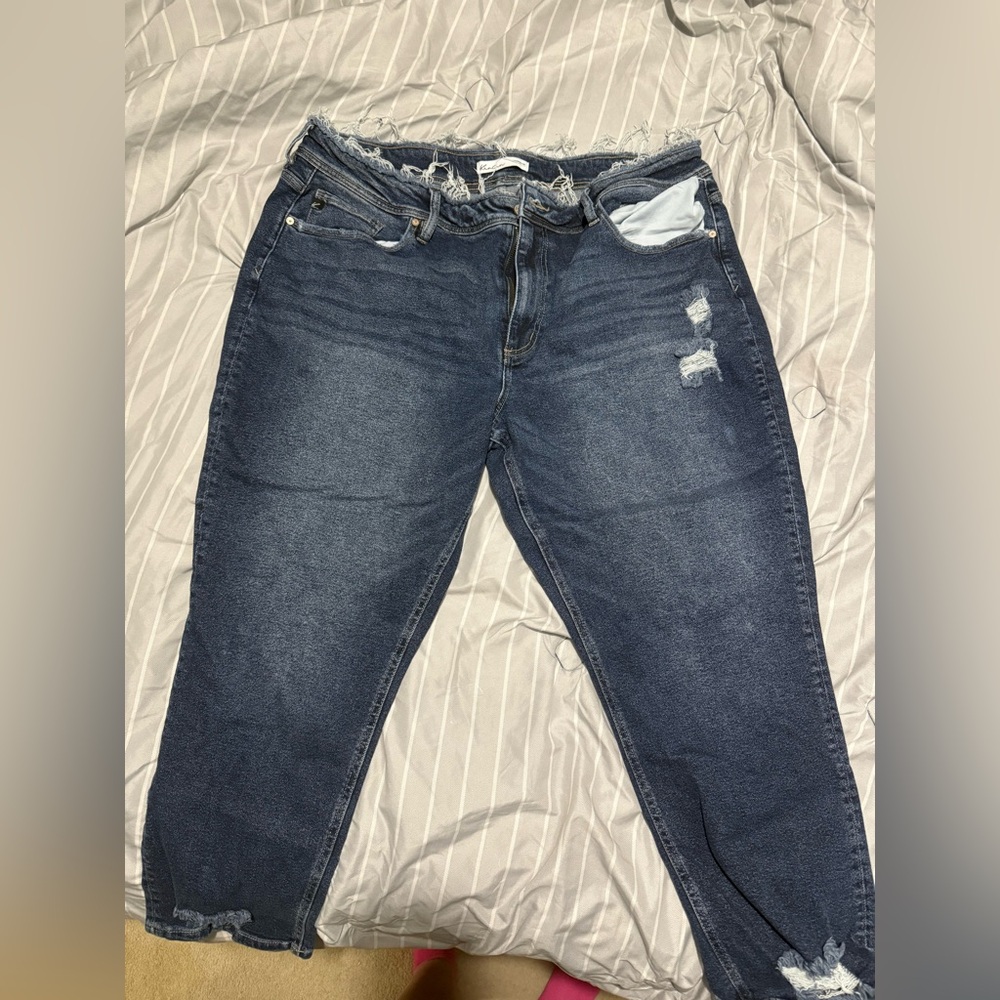 KanCan Indigo Cropped Jeans